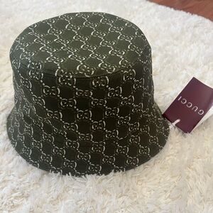 💯 Authentic Gucci Olive Green Monogram Bucket Hat